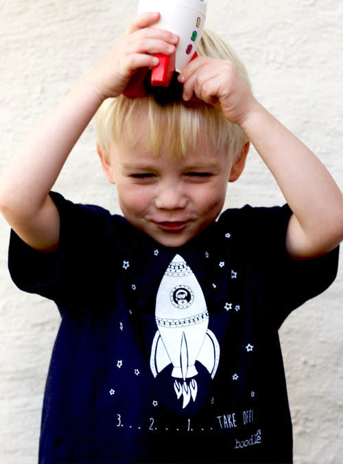 Space kits T-shirt with rocket