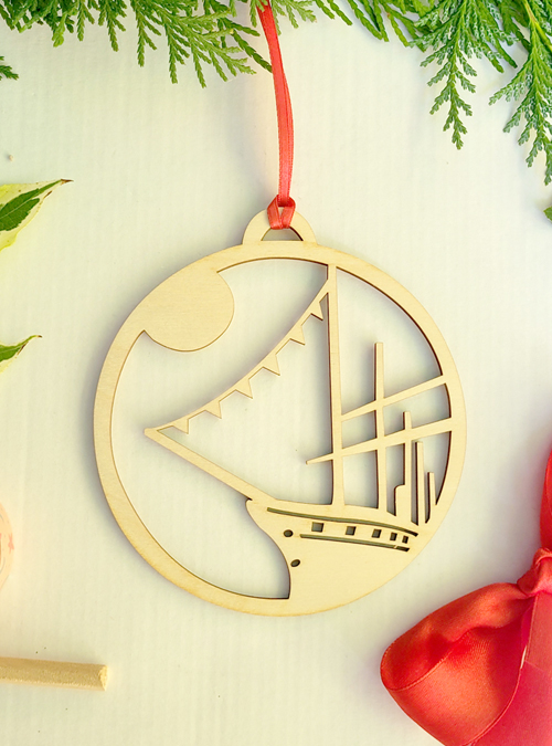 wooden SS Great britain decoration